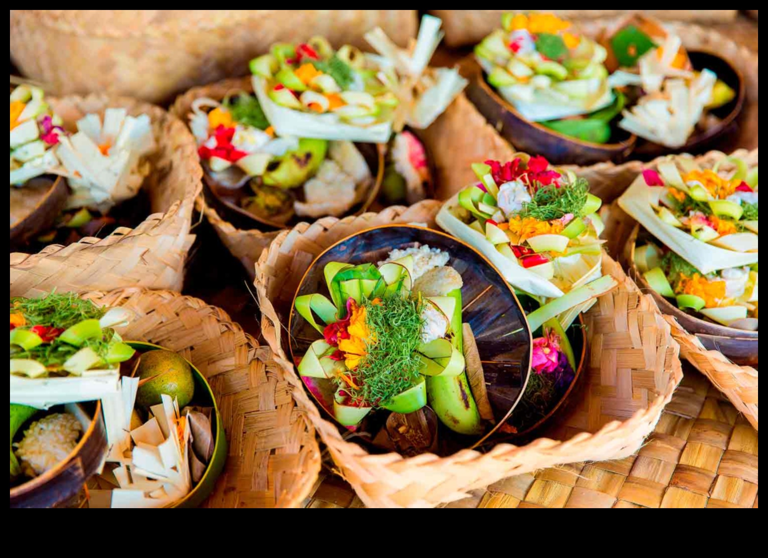 Discovering Delicates: A Foodie's Feast of Travel Tips